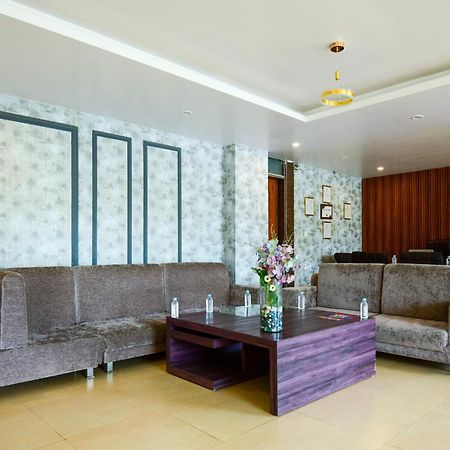 Hotel Lake View Grand Lucknow Ngoại thất bức ảnh