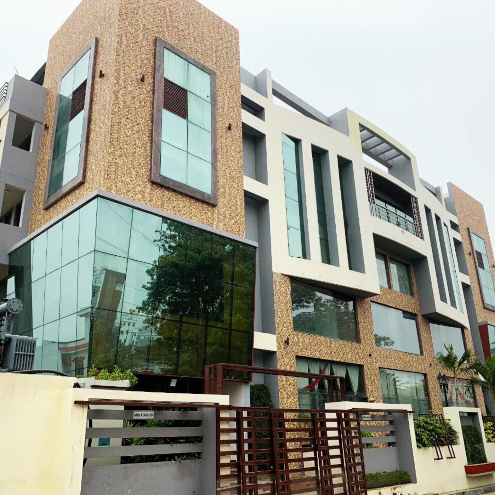 Hotel Lake View Grand Lucknow Ngoại thất bức ảnh